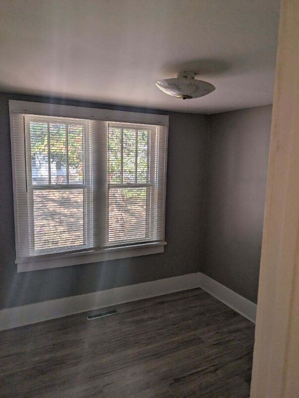Foto del edificio - 709 N Blaine St