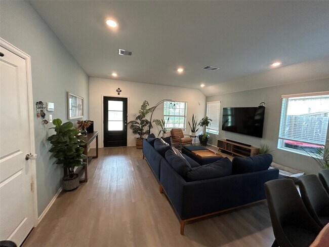 Foto del edificio - 21207 Bering Reach Dr