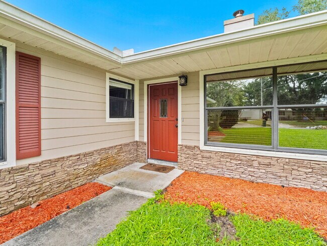 Building Photo - South Tropical Trail