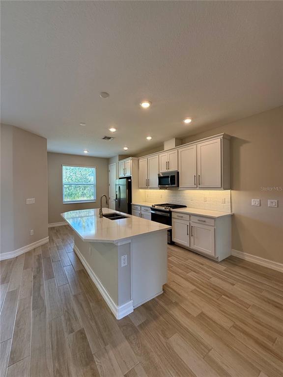 Foto del edificio - 4776 Lagona Ln