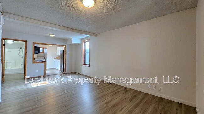 Foto del edificio - 1005 12th St N