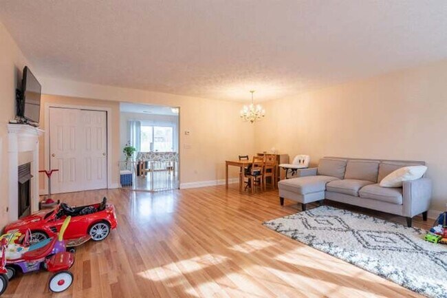 Foto del edificio - Spacious Townhome in Christiansburg, VA.