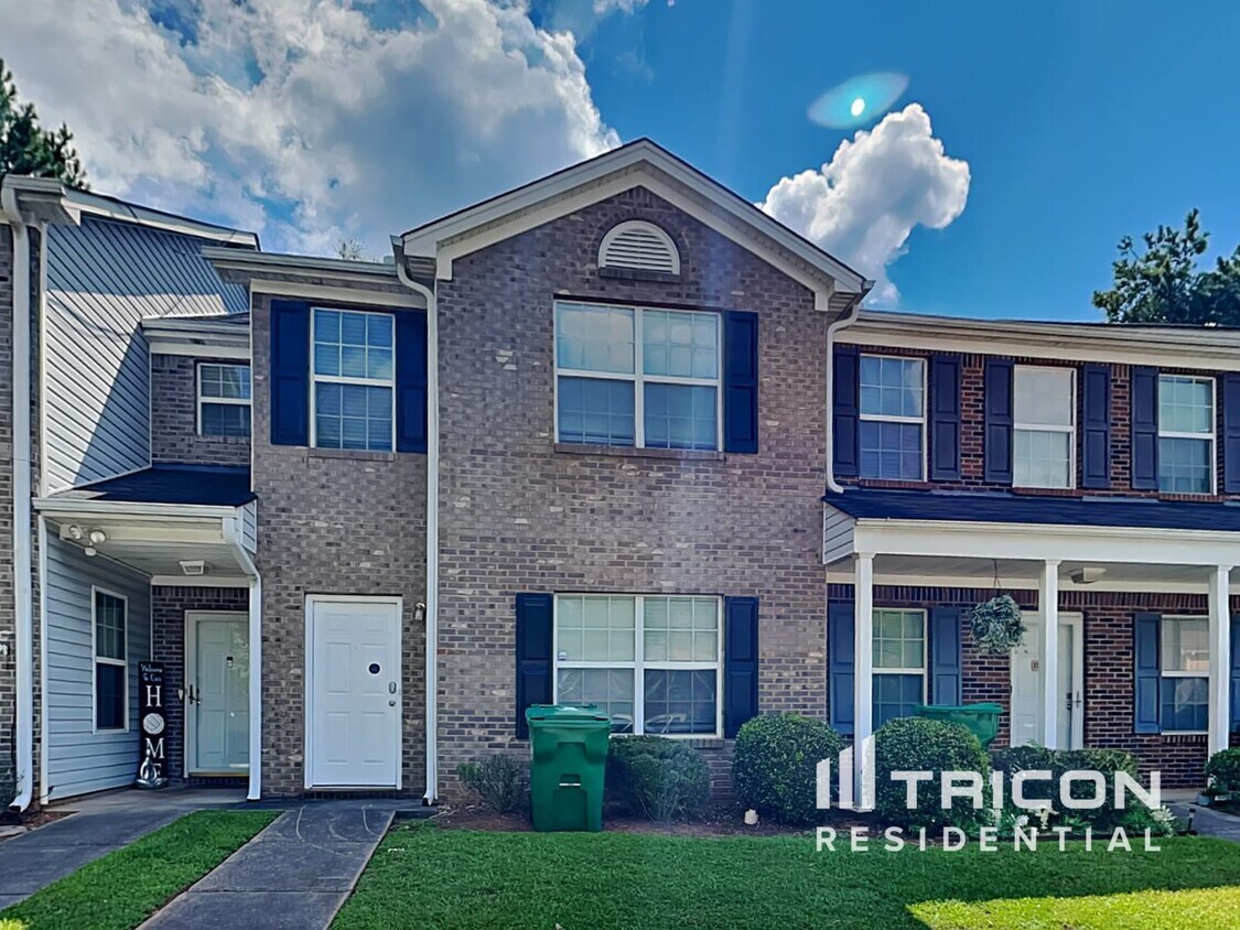 Foto principal - 1570 Eastern Sunrise Ln