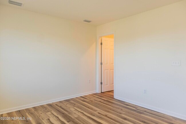 Foto del edificio - 7901 Merchants Way