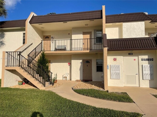 Building Photo - 130 Lake Meryl Dr
