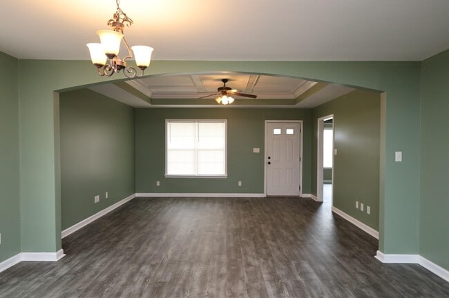 Building Photo - 1499 San Bernardino Way