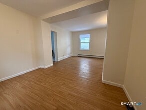 Building Photo - 63 New St