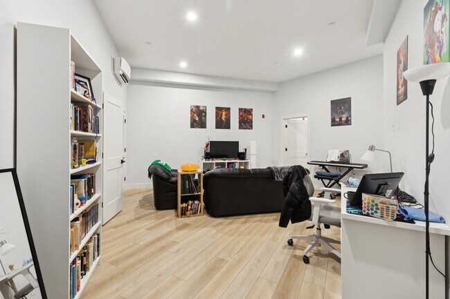 Foto del edificio - 3849 Lancaster Ave