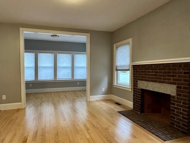 Foto del edificio - 61 June St