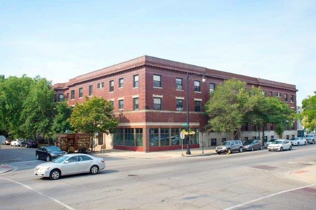 Building Photo - 5300-5312 S Blackstone Ave