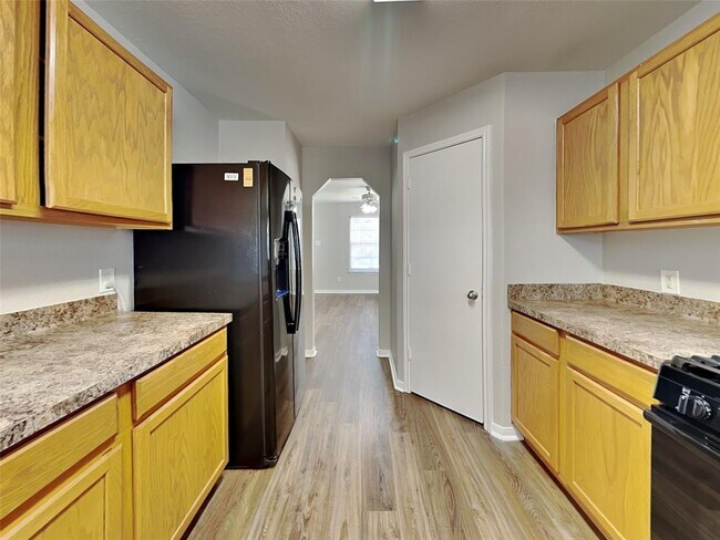 Foto del edificio - 8927 Summer Valley Ln