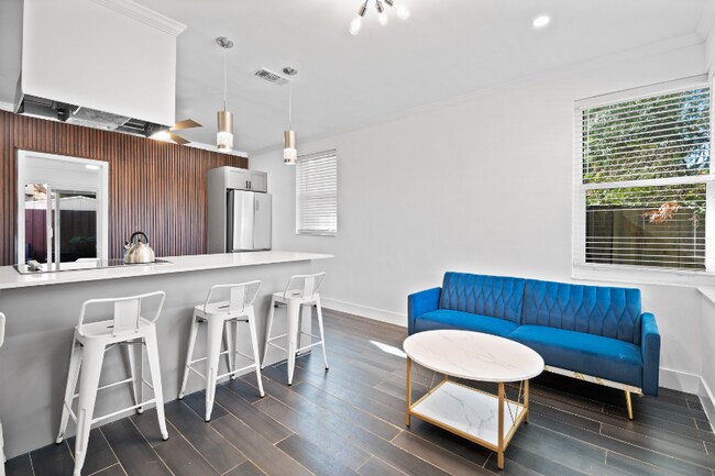 Photo - 2608 W Swann Ave Apartment