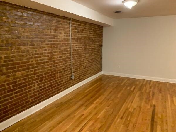 Building Photo - 416-418-418 Madison St