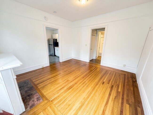 Foto del edificio - 834 Warren St
