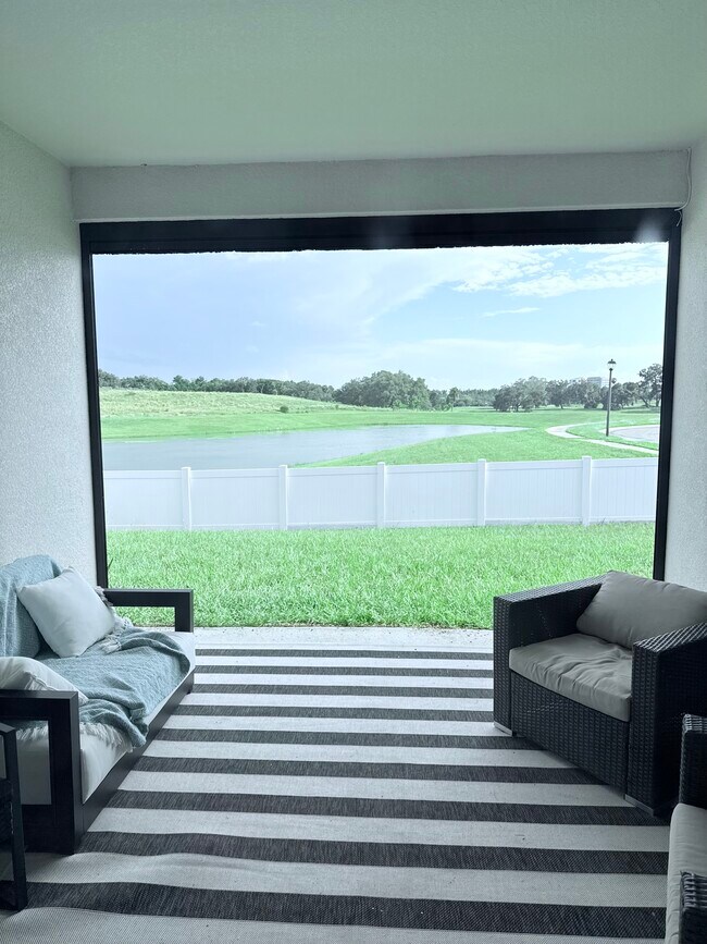 Foto del edificio - 1744 Rider Rain Ln