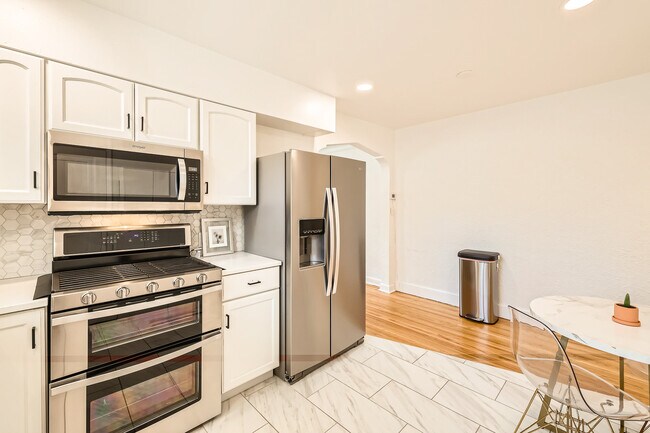 Foto del edificio - 3807 France Ave S
