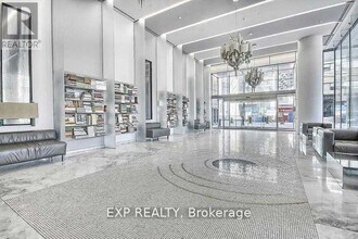 Building Photo - 5 Soudan Ave