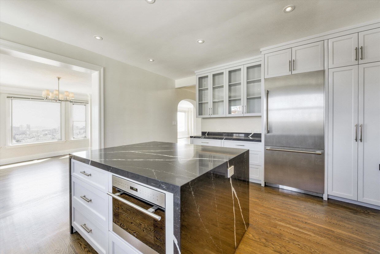 Primary Photo - 1275 Greenwich St