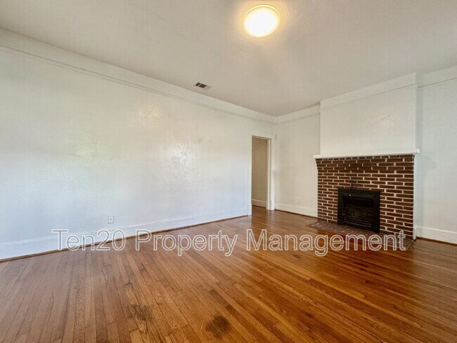 Foto del edificio - 1219 Owsley Ave