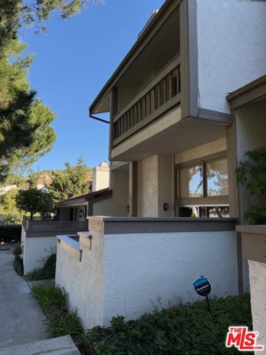 Building Photo - 17142 Palisades Cir