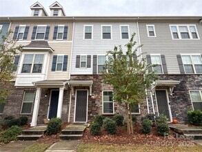 Building Photo - 1138 Doveridge St Building Photo - 1138 Doveridge St