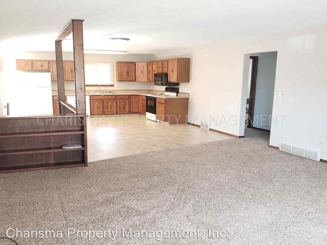 Building Photo - 2 br, 1 bath House - 3505 S Marion Road
