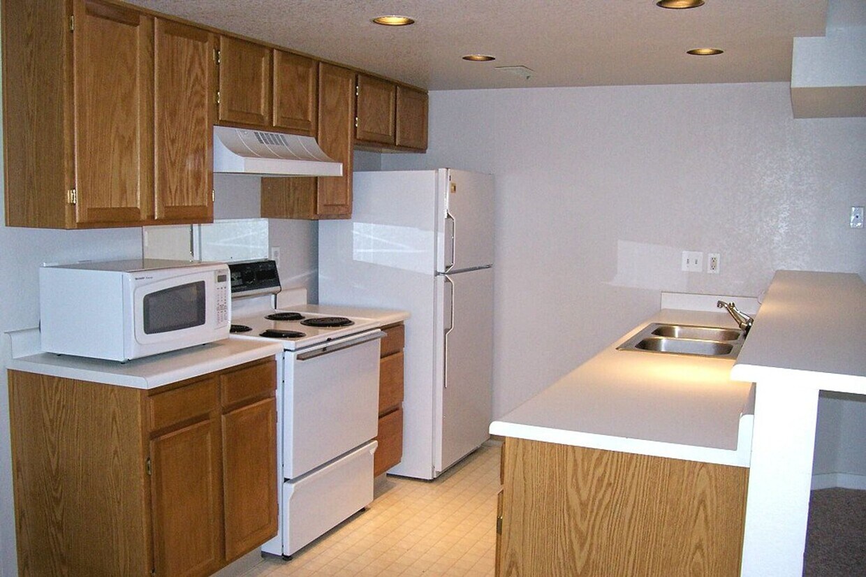Foto del edificio - Comfortable Condo Near CSU