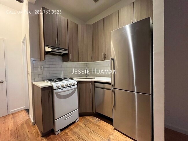 Foto del edificio - 347 E 76th St