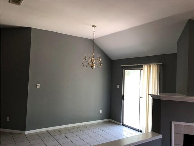 Building Photo - 510 Settlers Valley Dr