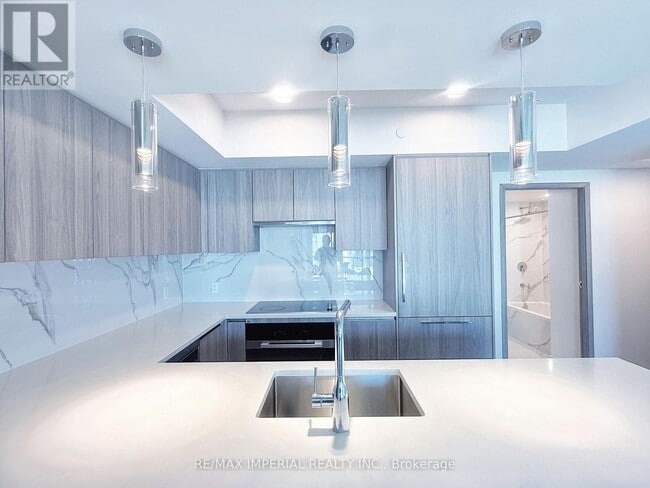 Photo du bâtiment - 1 Concord Cityplace Wy