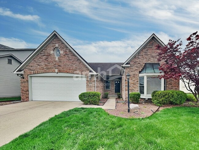 Building Photo - 4741 Common View Cir