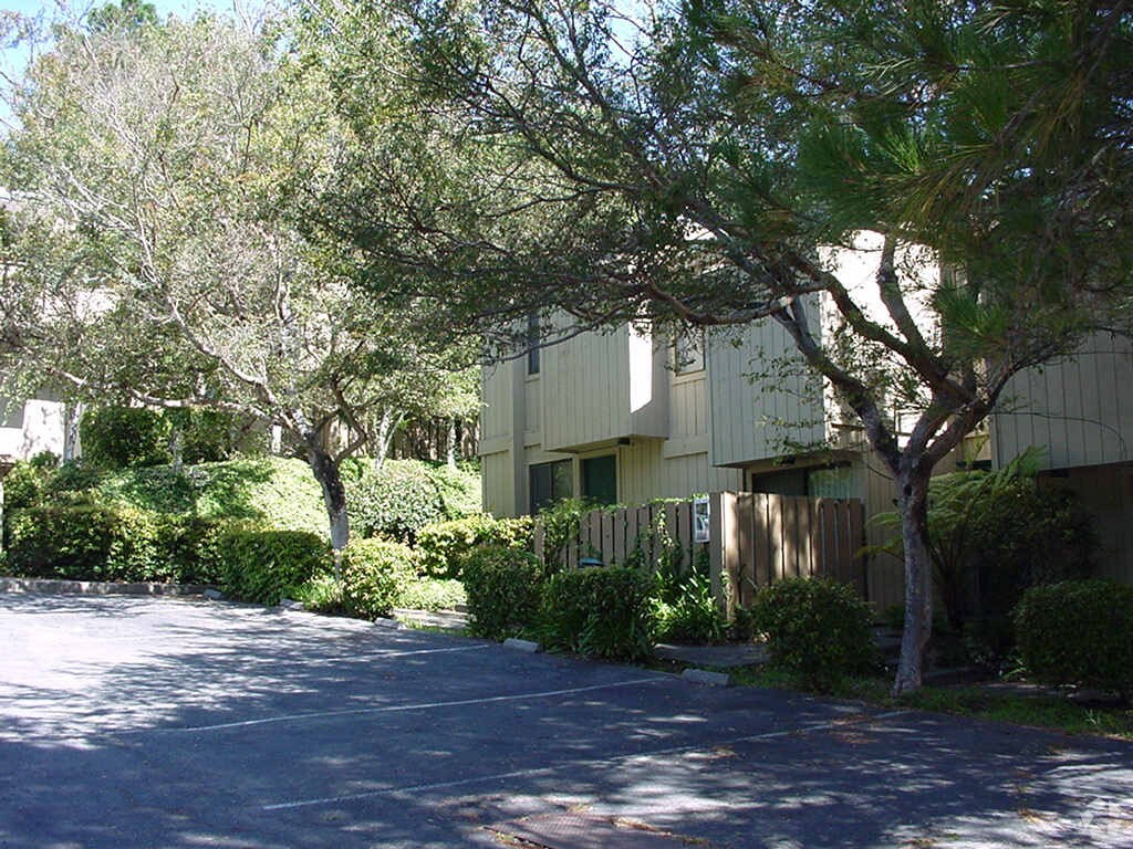 Primary Photo - 384 Pine Hill Rd