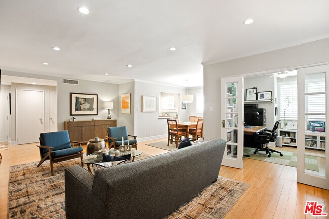 Foto del edificio - 1525 Hayworth Ave