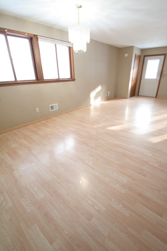 Foto del edificio - 572 E 7th St