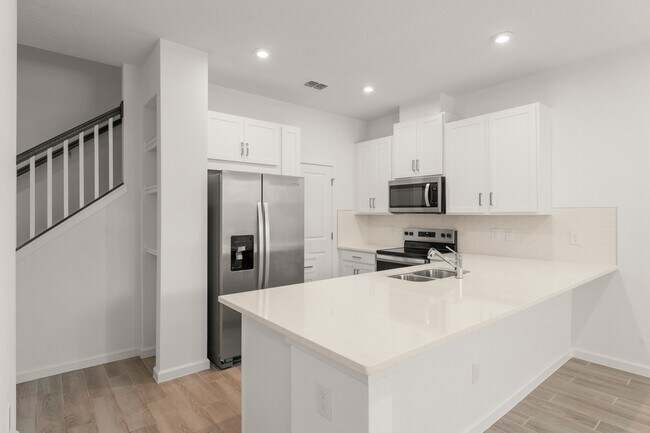 Foto del edificio - 1366 Tarflower Dr