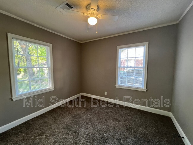 Building Photo - 1099 Brower St