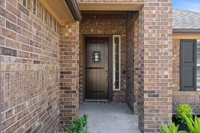 Foto del edificio - 15323 Holloway Hls Trl