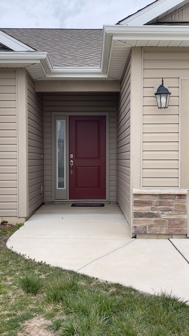 Building Photo - Fieldstone Crossing...3 Bedroom 2 Bath