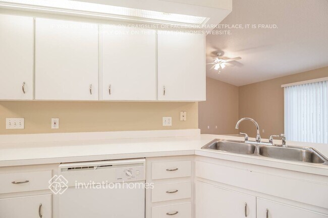 Foto del edificio - 130 Thousand Oaks Blvd