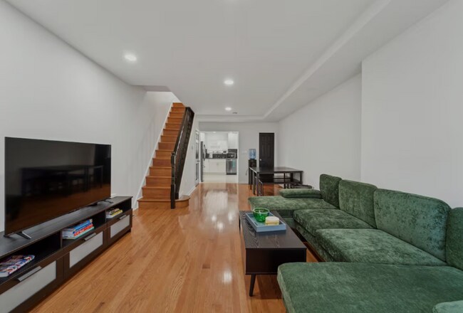 Photo - Newly Renovated Townhome in South Philadelphia! Available NOW!