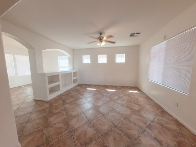 Building Photo - 1930 E 37th Ave