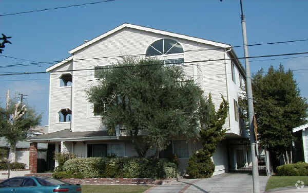 Building Photo - 1050 Temple Ave
