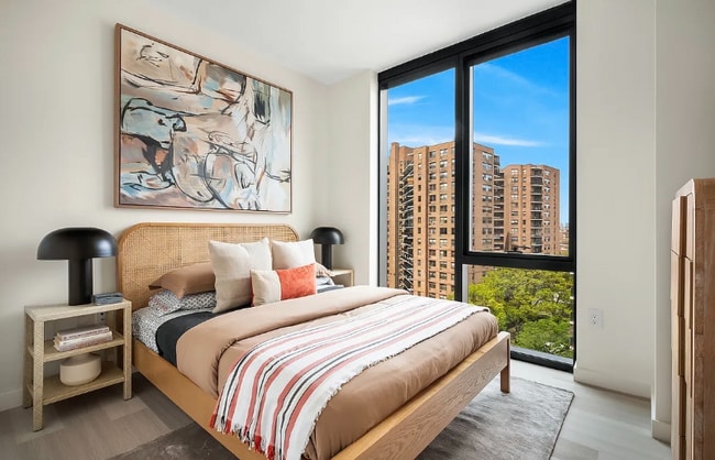 Foto del edificio - 98-10-9863 63rd Rd