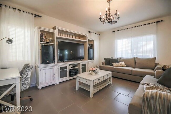 Foto del edificio - 6427 Holland Hills St