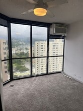 Building Photo - 60 N Beretania St