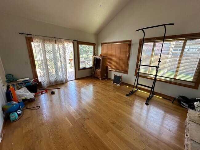 Habitación extra con vista 2 - 5800 S 77th St
