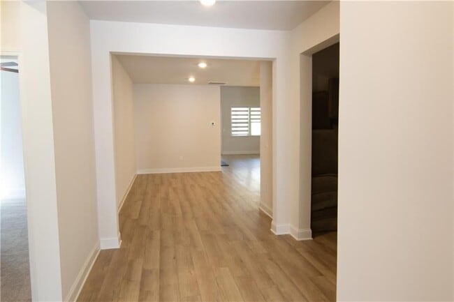 Foto del edificio - 2472 Knob Crk Rd