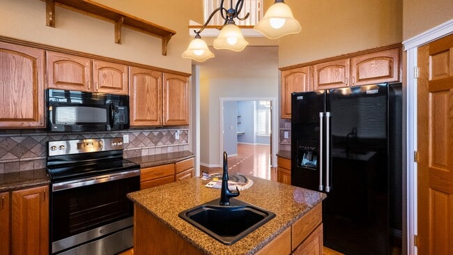 Building Photo - Beautiful Boise home