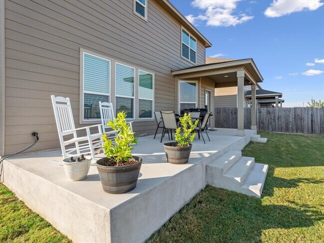 Foto del edificio - 753 Bailey Park Dr