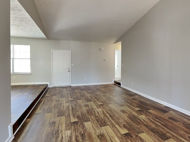 Foto del edificio - 7115 Lupine Ridge Ln